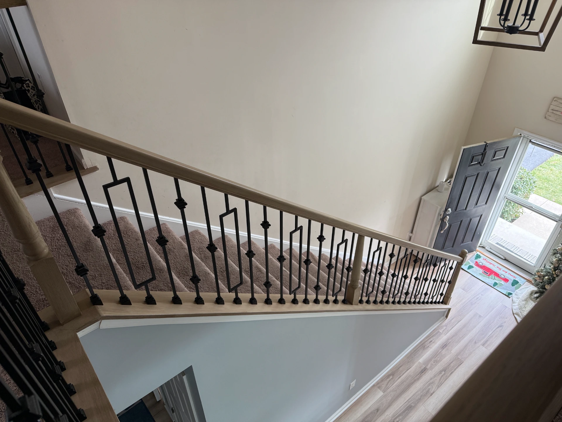 stair-railing-from-above-geometric